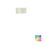 Baderomsinspirasjon med baderomsmøbler i grønn spesialfarge med sider i naturlig eik, elegante riller, stilfull benkeplate med romantisk oval bordstående servant, vakkert ovalt speil, gir sammen med blomstrete tapet et yndefullt, vintage retro uttrykk.